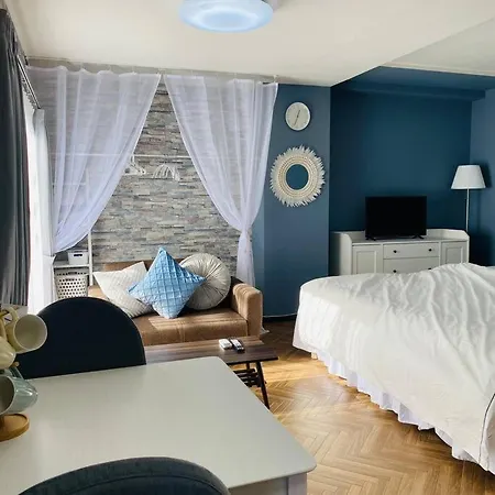 Conds24 難波305 Apartment